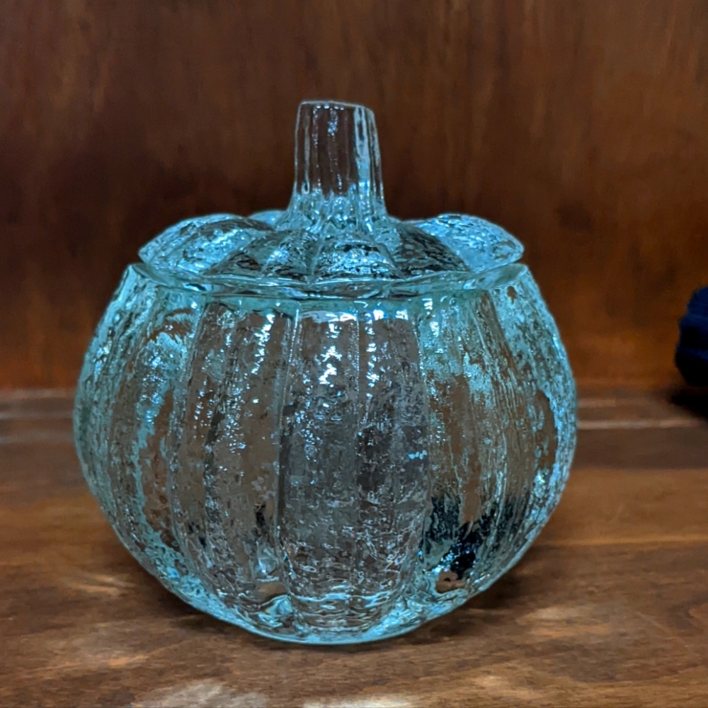Crystal Pumpkin with Lid, small candy or jewelry dish